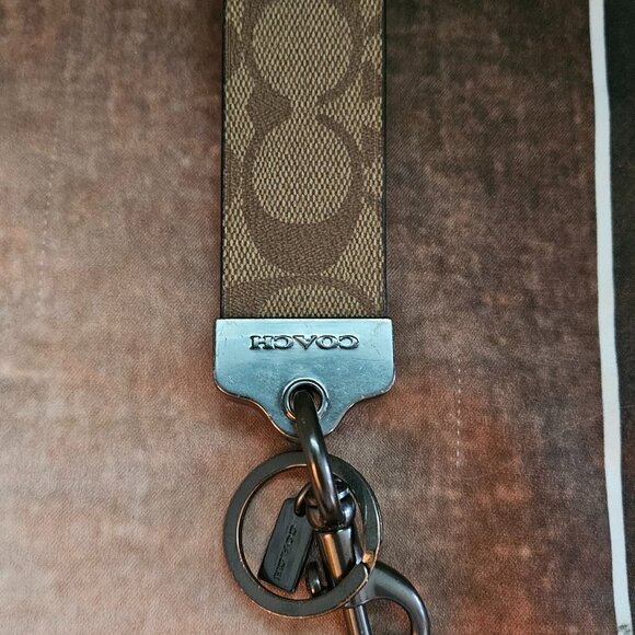 Coach Large Loop Key Fob In Signature Canvas, Tan - Picture 2 of 3